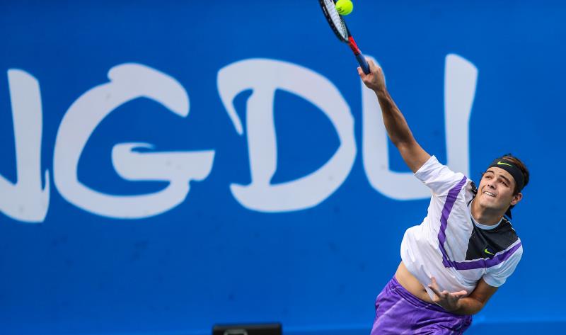 是她能够始 是她能够始