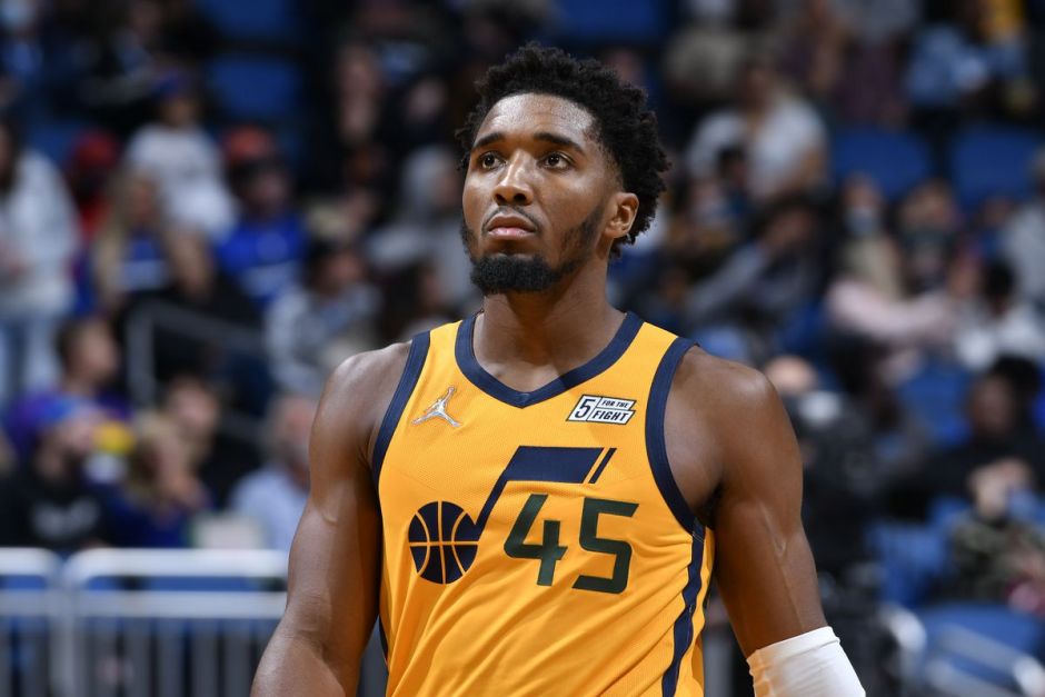 约翰逊反击妙传 贺希宁追身三分命中